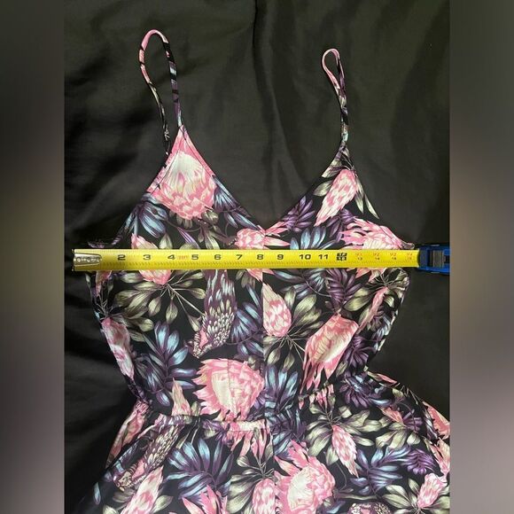 Summer romper with packets / Size 6 🌸 - Picture 5 of 9